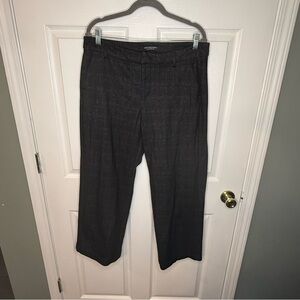 Liverpool Dark Gray Plaid Cropped Pants Knit Woven Size 12 31 Waist GUC